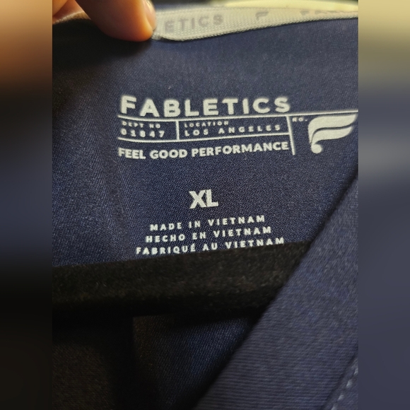 Fabletics Scrub Set - Picture 6 of 11